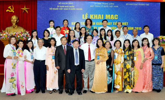 Tập huấn giảng dạy tiếng Việt cho giáo viên người Việt Nam ở nước ngoài